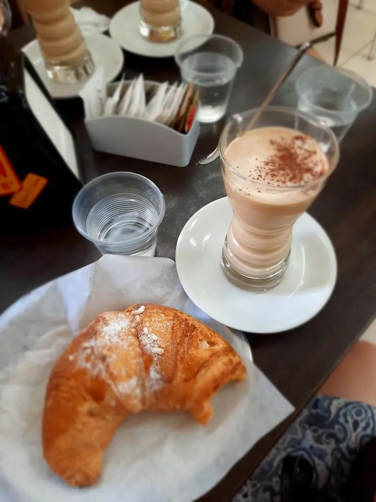 Margarita Gadaleta_Al Canale_Mirabella Imbaccari_review