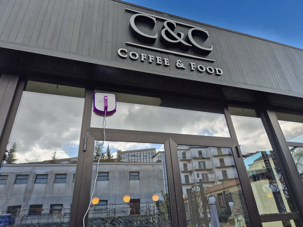 C & C Coffe & Food_Mistretta_slider_image_1