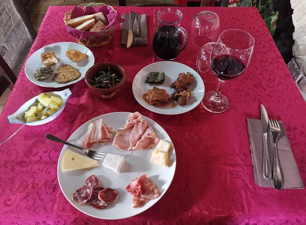 Salvo_La Taberna di Arnaldo_Montalbano Elicona_review