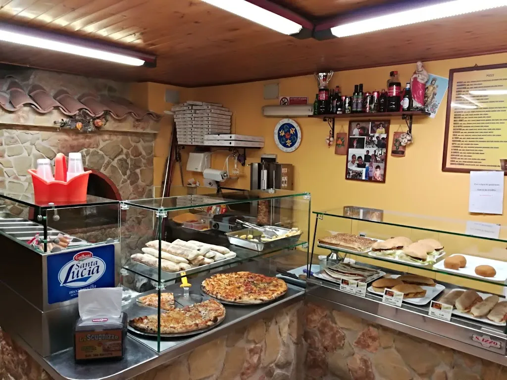 LO SCUGNIZZO restaurant in Menfi