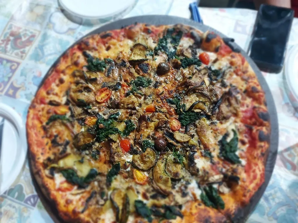 LO SCUGNIZZO_Menfi_slider_image_3