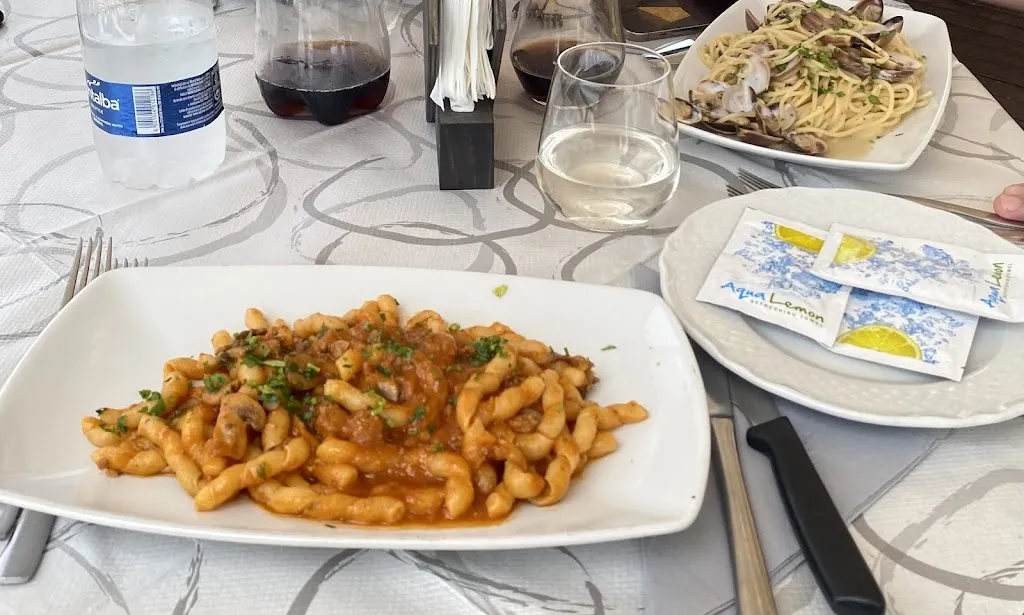 Vlad He_Flavia Ristorante_Menfi_review