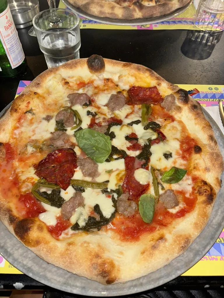 Katerin Pub_Leporano Marina_slider_image_2