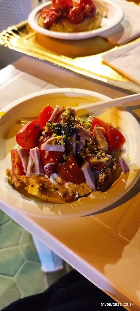 Anna Marilena Miola_Il Valentino Bar_Leporano Marina_review