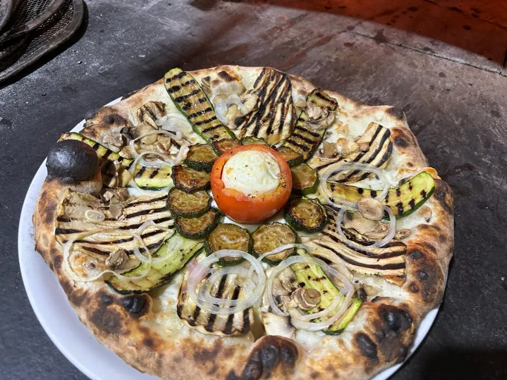 Blue Moon di Massimo Rotolo_Montemaggiore Belsito_slider_image_2