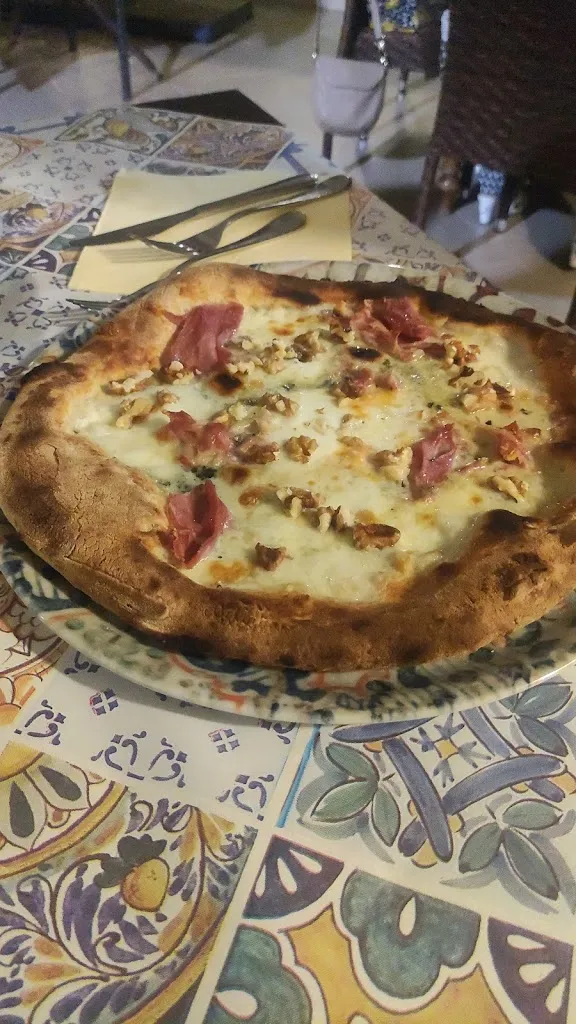 Claudio Bonura_Pizzeria Panorama_Montelepre_review