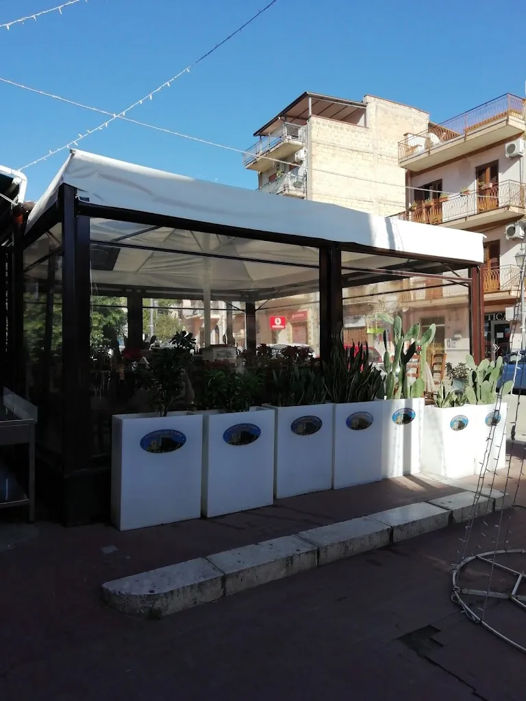 Ristorante pizzeria dell'emiro da giovannino restaurant in Misilmeri