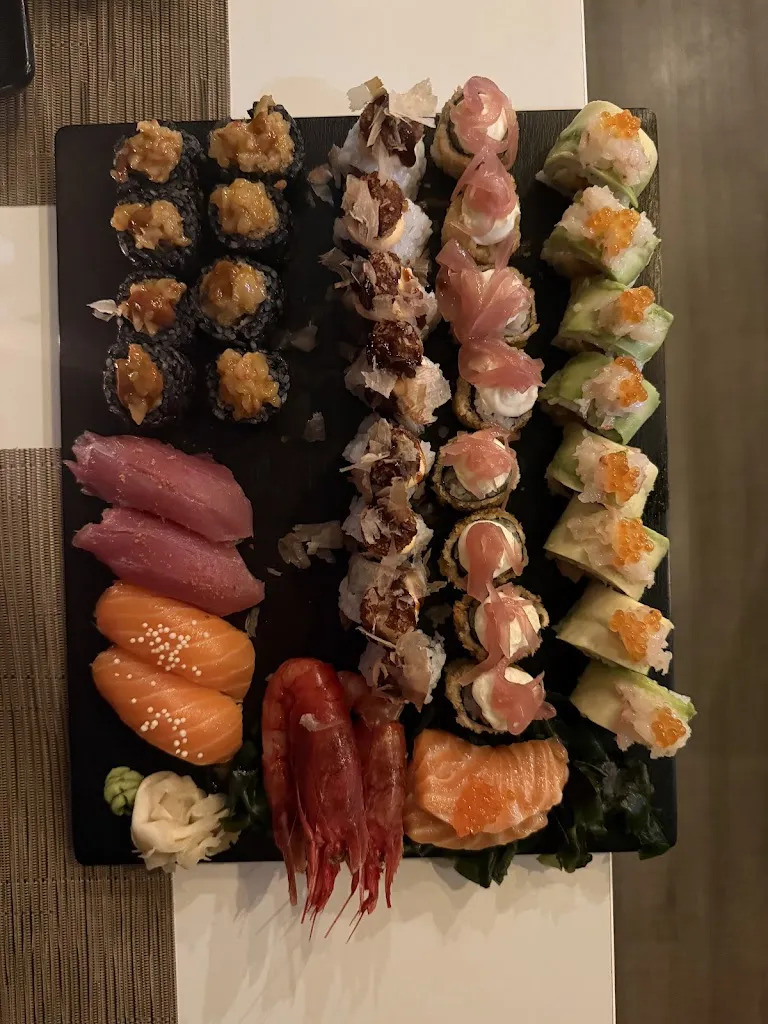 Miyabi Sushi Restaurant_Misilmeri_slider_image_3