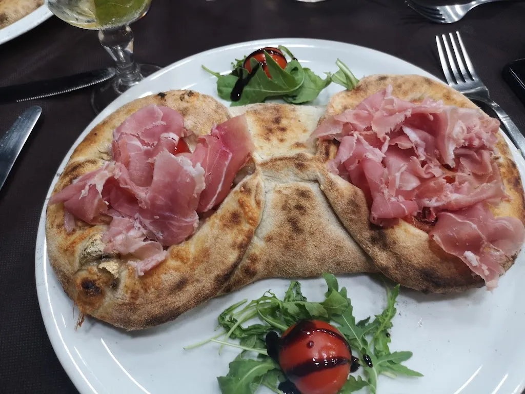 Menu_Pizzeria Misilmeri - Niagara Falls da Totuccio - Pizzeria con forno a legna - Pizzeria da Asporto_Misilmeri_image_2