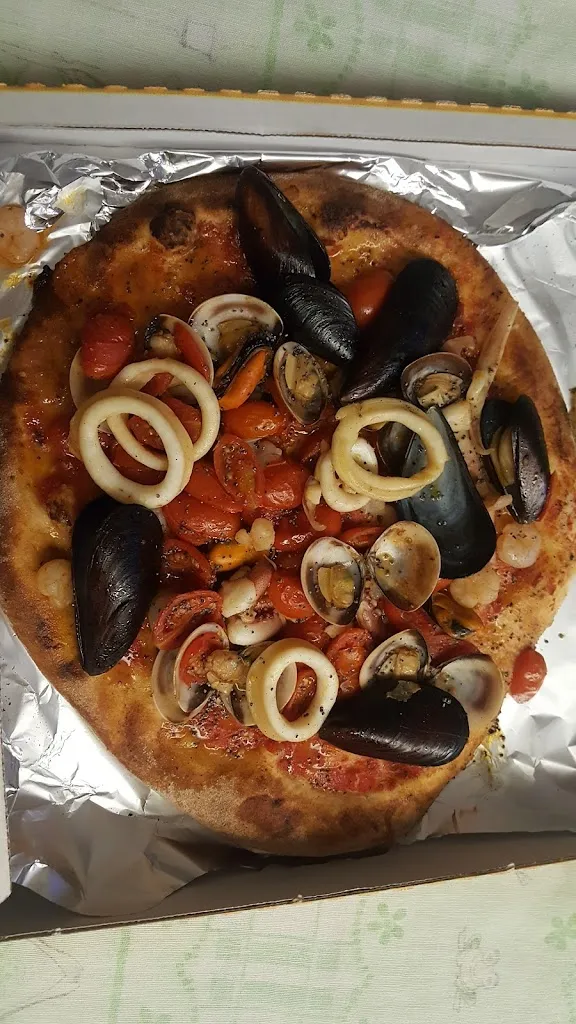 Menu_Pizzeria Misilmeri - Niagara Falls da Totuccio - Pizzeria con forno a legna - Pizzeria da Asporto_Misilmeri_image_5