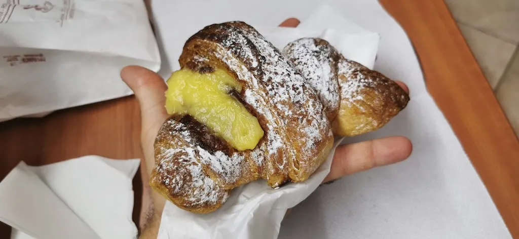 Pizzeria Del Corso restaurant in Misilmeri