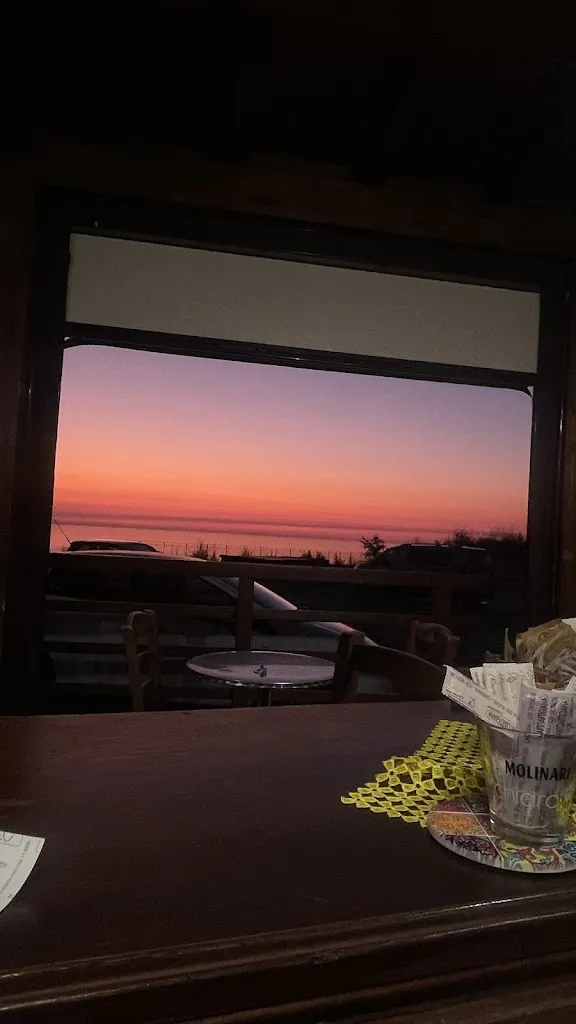 ELISA LIPARI_Chiosco Bar Summer Dreams_Motta d'Affermo_review