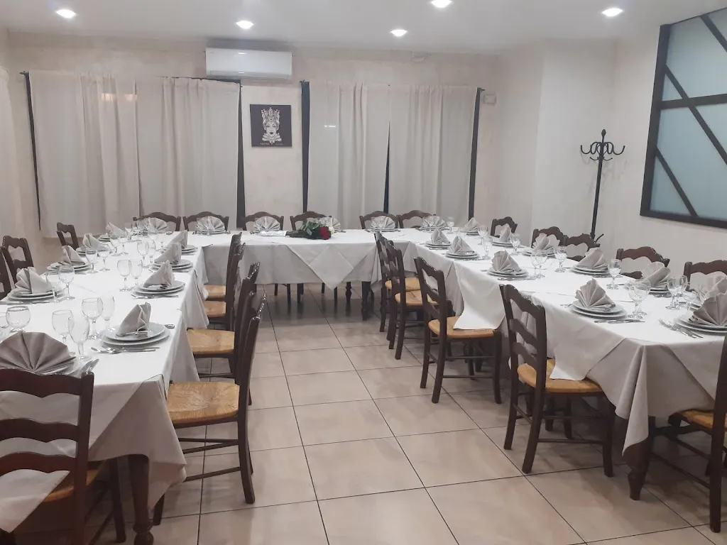 Ristorante Pizzeria Donna Fortunata restaurant in Motta Sant'Anastasia