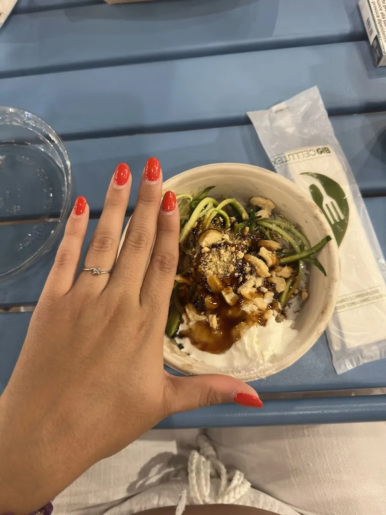 Fabiana Raguso_Ricami Food Court_Leporano Marina_review