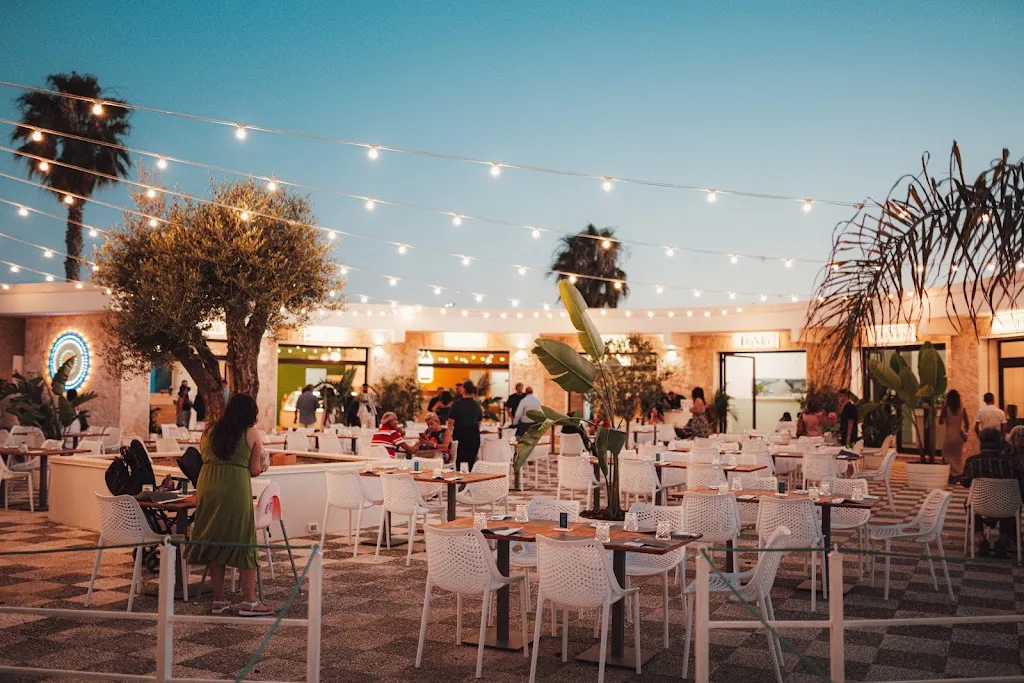 Ricami Food Court restaurant in Leporano Marina