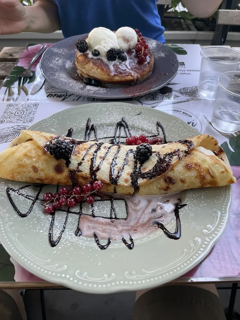 William Martin_L’Amuri Coffee & Brunch, Aperitivo Cocktails and Dinner Vibes_Motta Sant'Anastasia_review