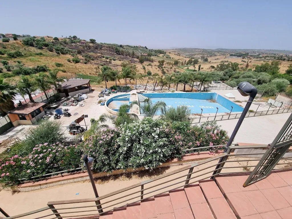 Edward Gilson_Aura Club - Valle degli Ulivi_Motta Sant'Anastasia_review