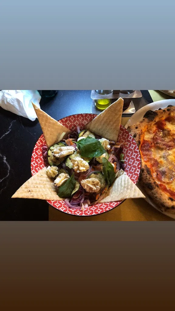 Andy Hate_Mamma Rita cafè lounge pub food pizza_Mussomeli_review