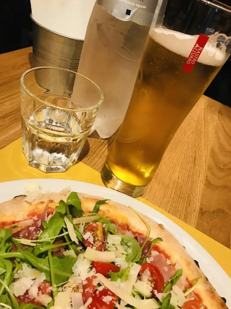 Cecilia Solari_Mamma Rita cafè lounge pub food pizza_Mussomeli_review