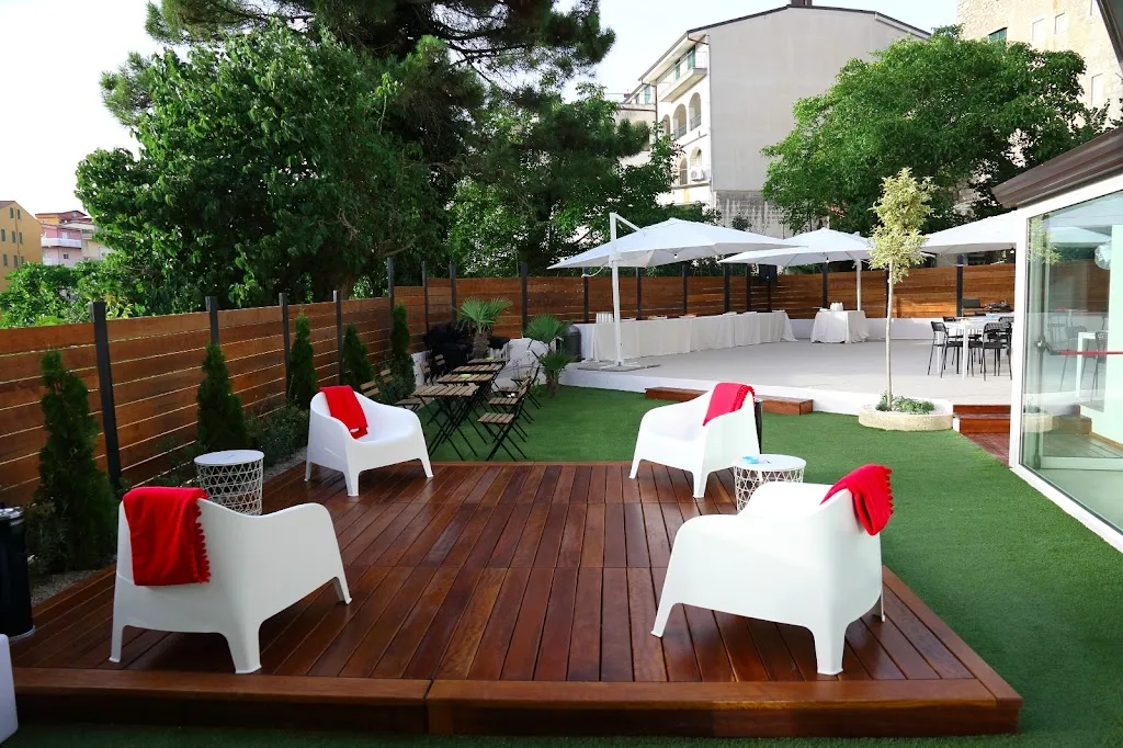 Mamma Rita cafè lounge pub food pizza restaurant in Mussomeli