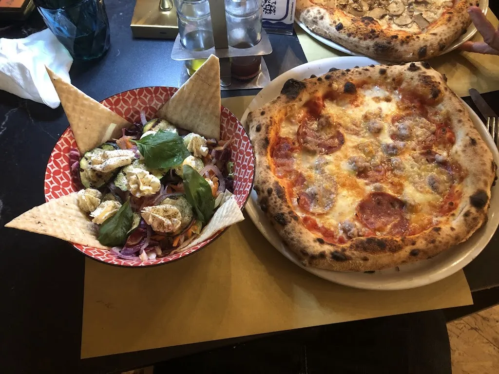 Mamma Rita cafè lounge pub food pizza_Mussomeli_slider_image_2