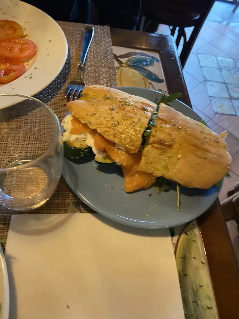 Mariko Pond_Le Barrique_Monreale_review