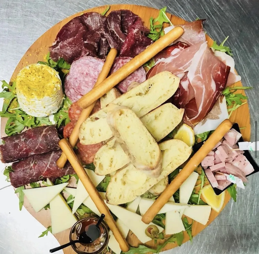 Vintage Enoteca Bistró_Monreale_slider_image_2