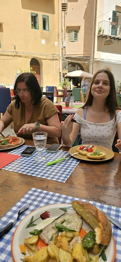 Ivan Vuletić_Pizzeria Art Libri Totó_Monreale_review