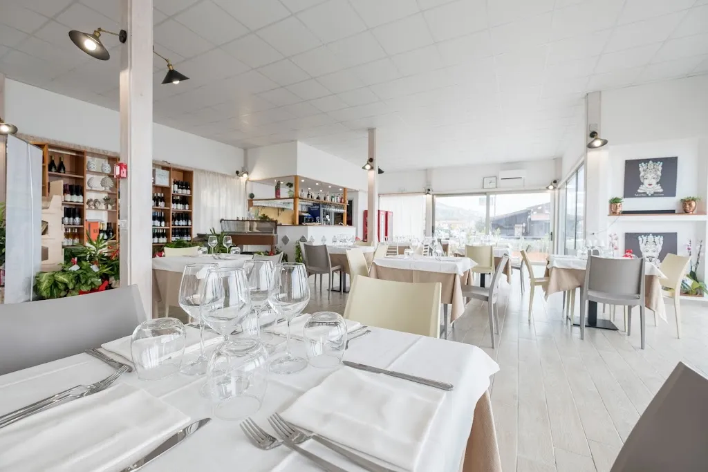 San Ferdinando Ristorante Pizzeria restaurant in Nizza di Sicilia