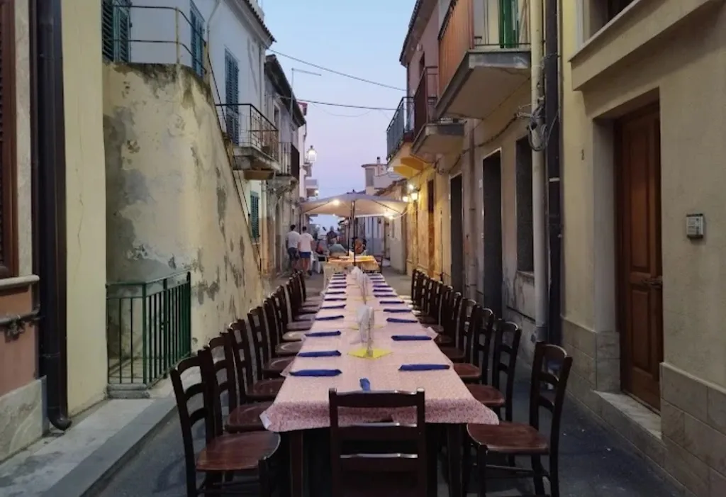 Il Veliero di Micalizzi restaurant in Nizza di Sicilia