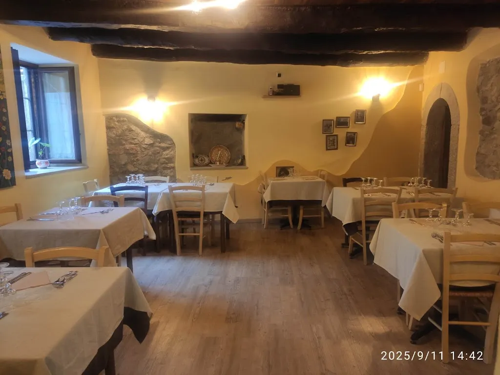 Trattoria del Borgo_Novara di Sicilia_slider_image_2