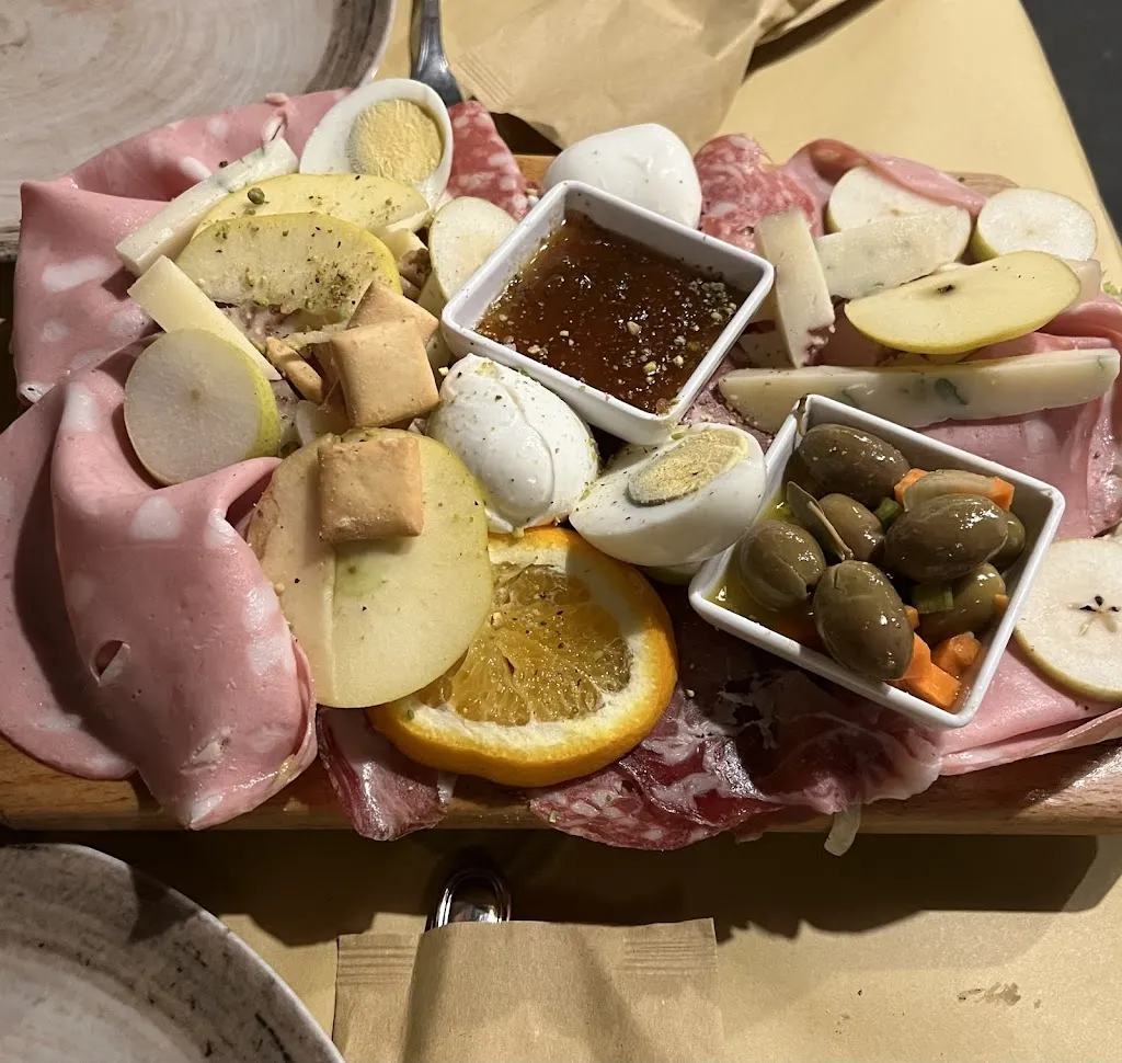 Osteria Garibaldi_Nicolosi_slider_image_3