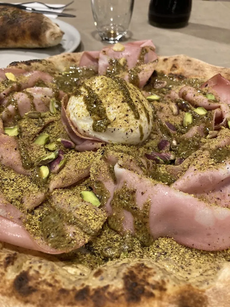 Alina Iskhakova_RistOro Dell'Etna - Ristorante Pizzeria Nicolosi_Nicolosi_review