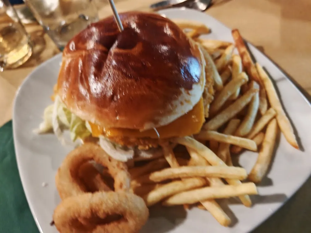 Menu_Gorilla Theme PUB_Nicolosi_image_6