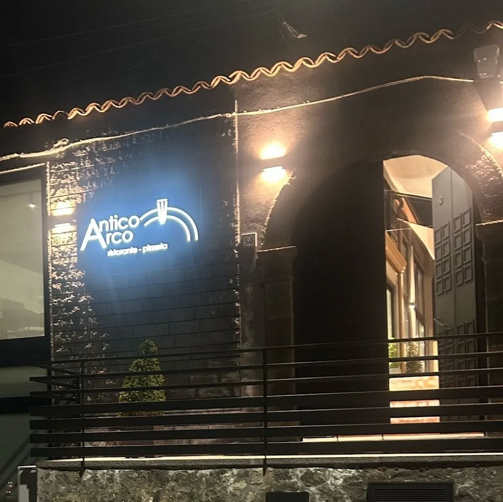 Antico Arco_Nicolosi_slider_image_1