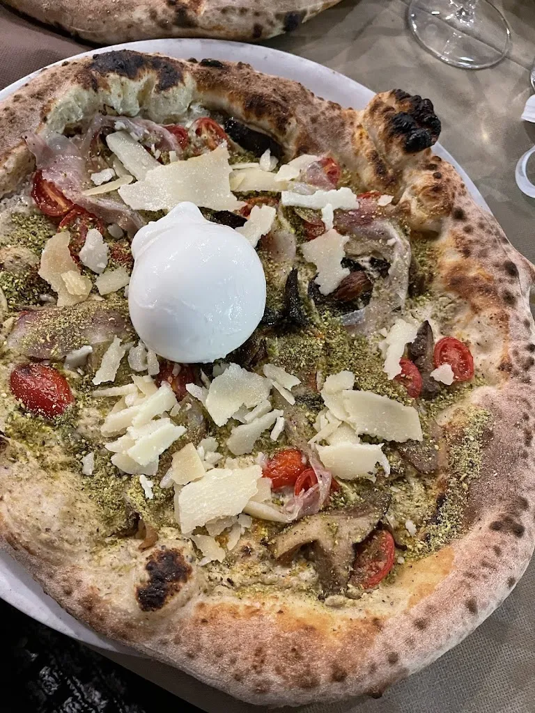 Hanna Nyzhnyk_7+ Nicolosi Ristorante Pizzeria_Nicolosi_review