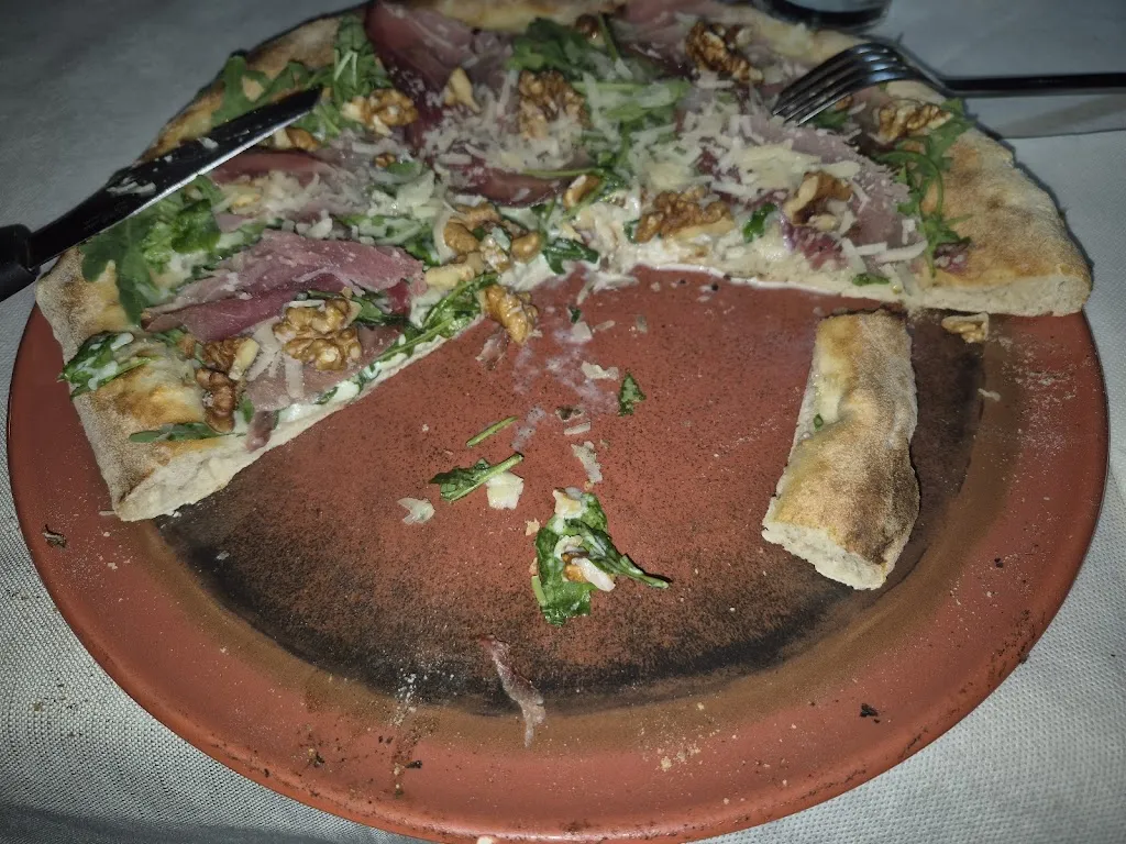 Andrea Bonaccorso_I Cumpari bistrot pizza e pizzoli_Nicolosi_review
