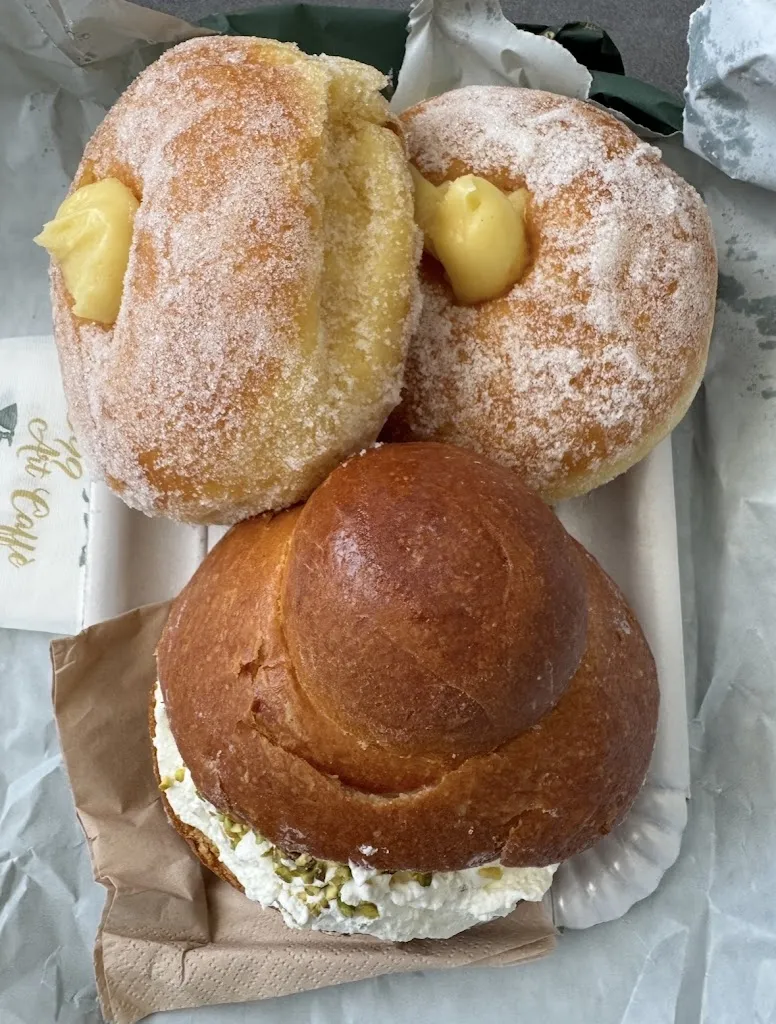 Dada_Zer099 Art Cafè_Leporano_review