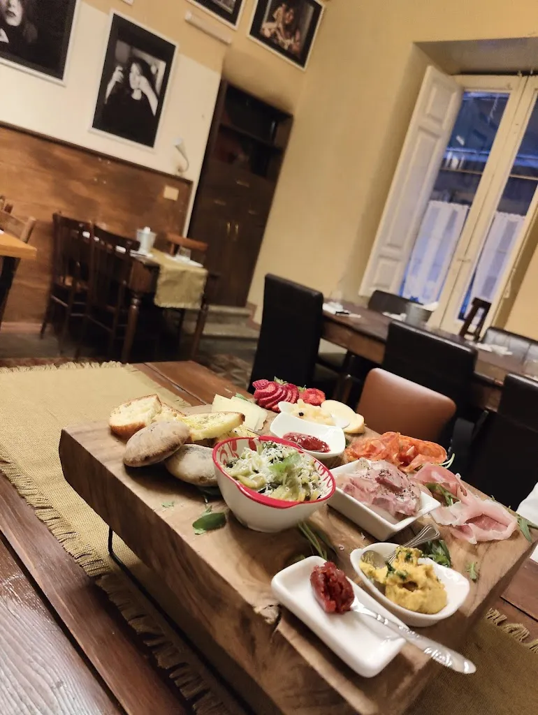 Marlon Smutny_a Barunissa_Niscemi_review