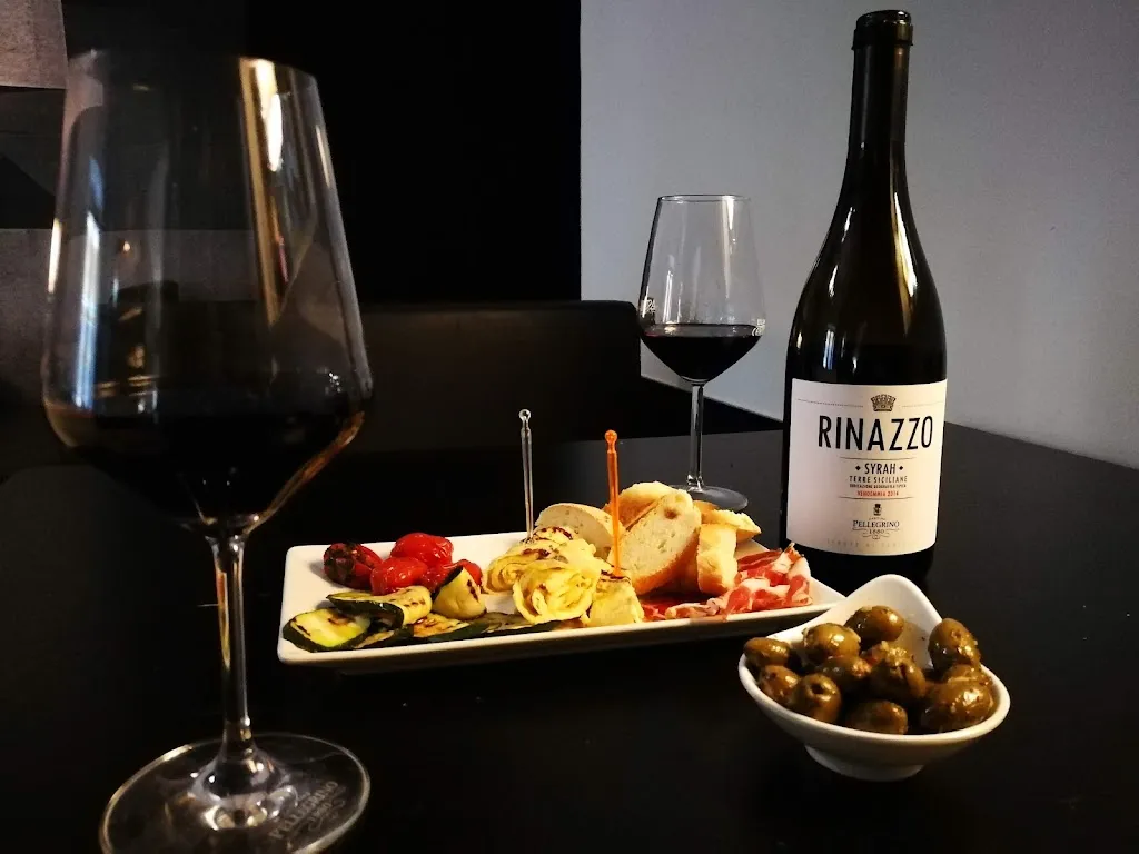 Miro food & drink_Niscemi_slider_image_2