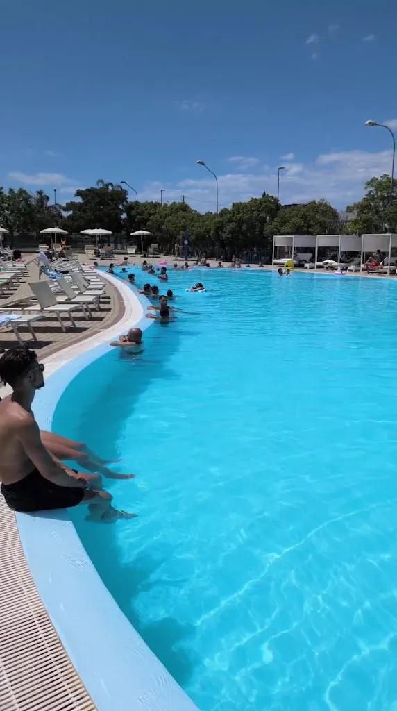 Kleos Pool Club & Bistrot_Leporano_slider_image_1