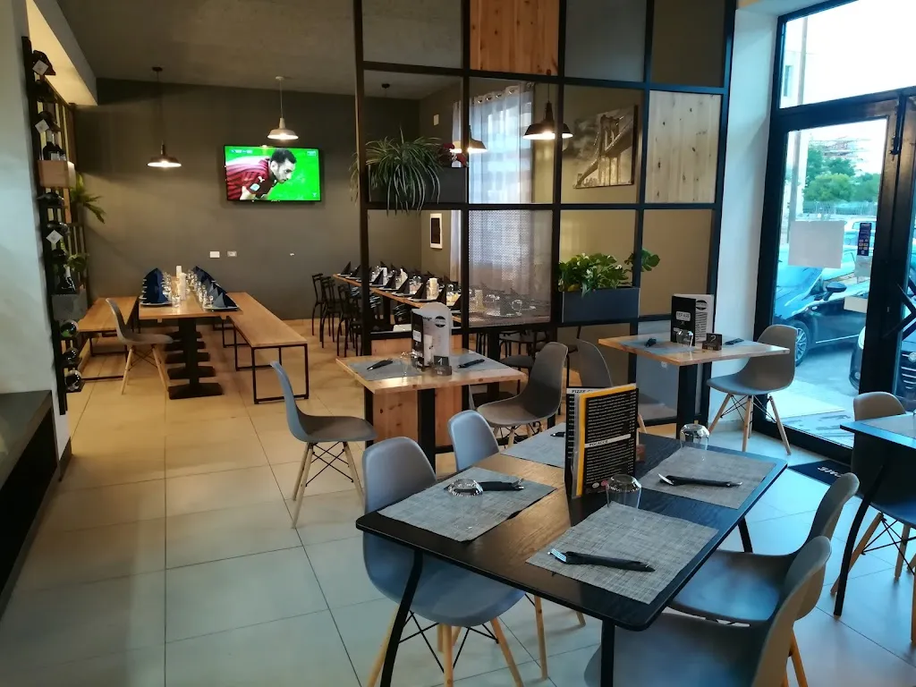 . restaurant in Niscemi