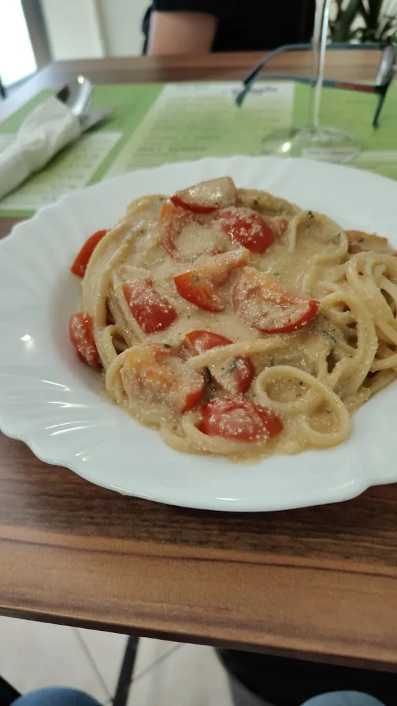 Gusto_Paceco_slider_image_3