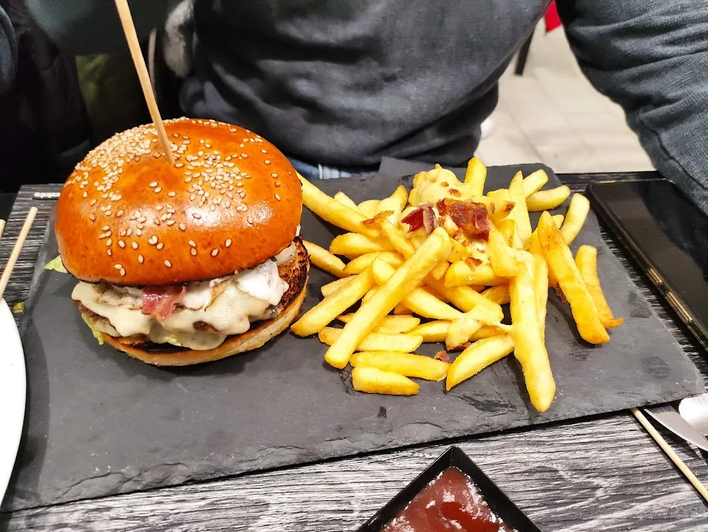 Menu_PAPI food_Palagonia_image_4