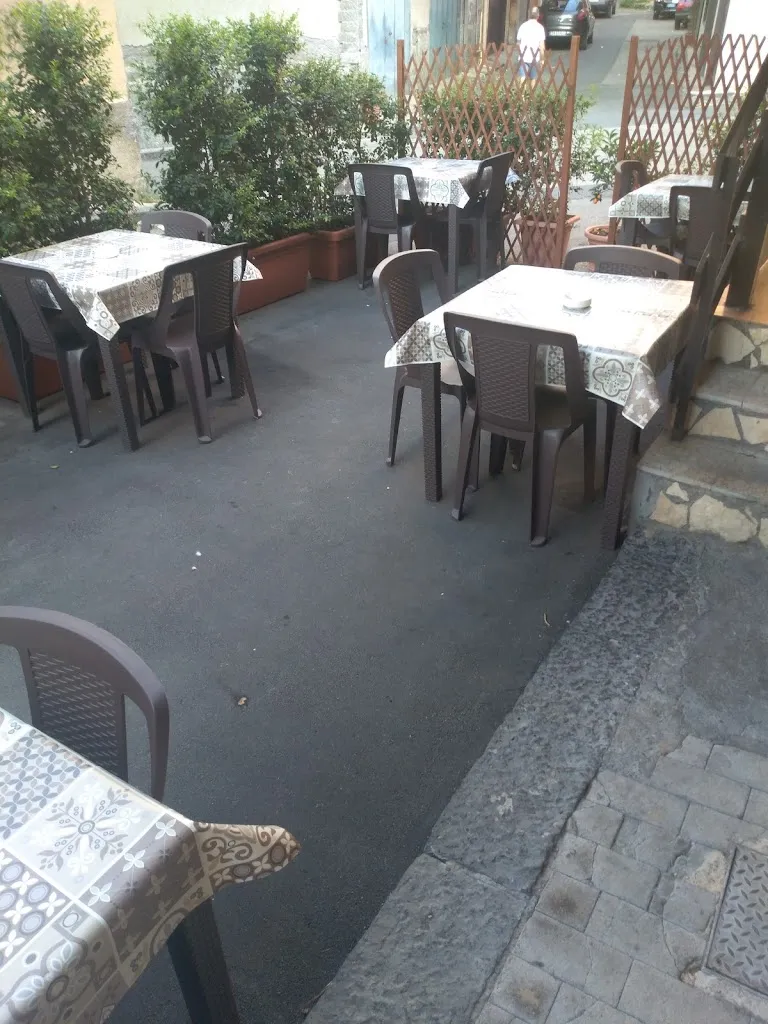 Pizzeria Rustica restaurant in Palagonia