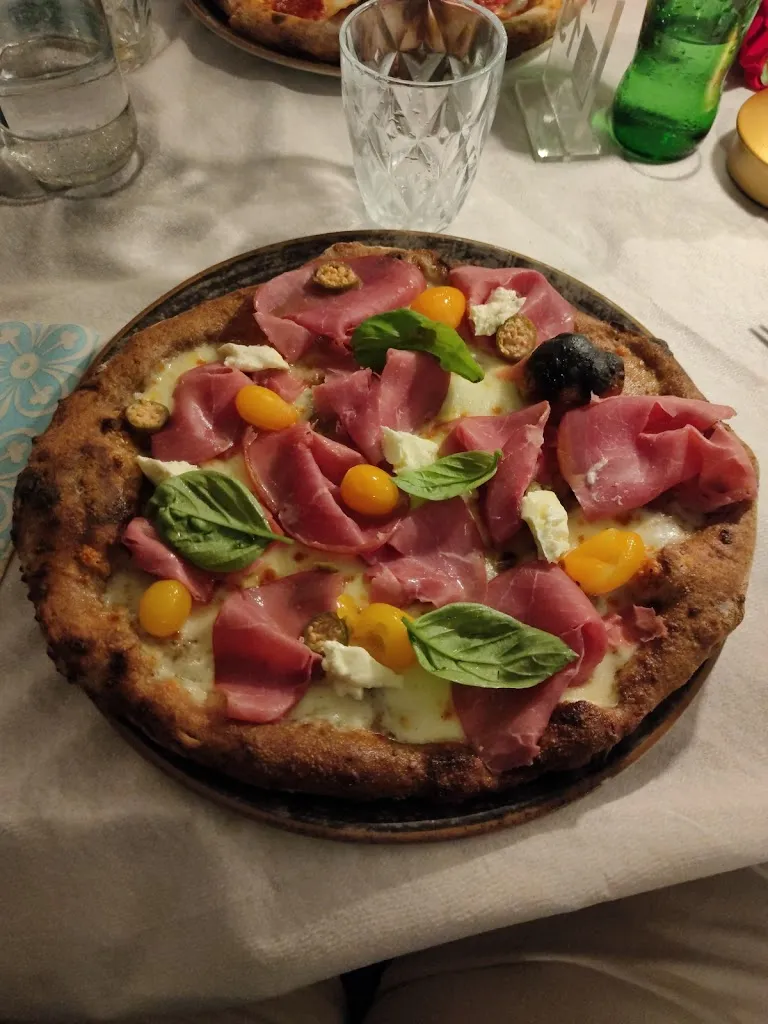 Pizzeria KING_Leporano_slider_image_2