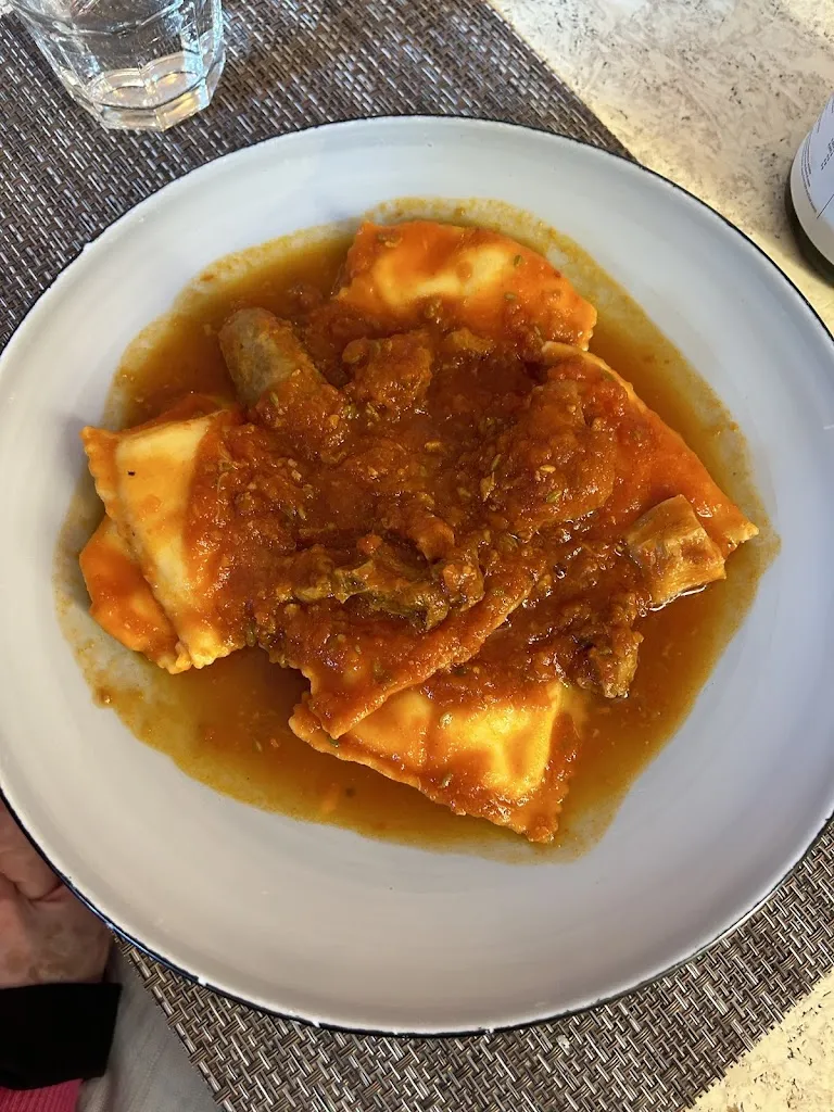 Kailin BurnsCohen_Taverna di Bacco_Palazzolo_review