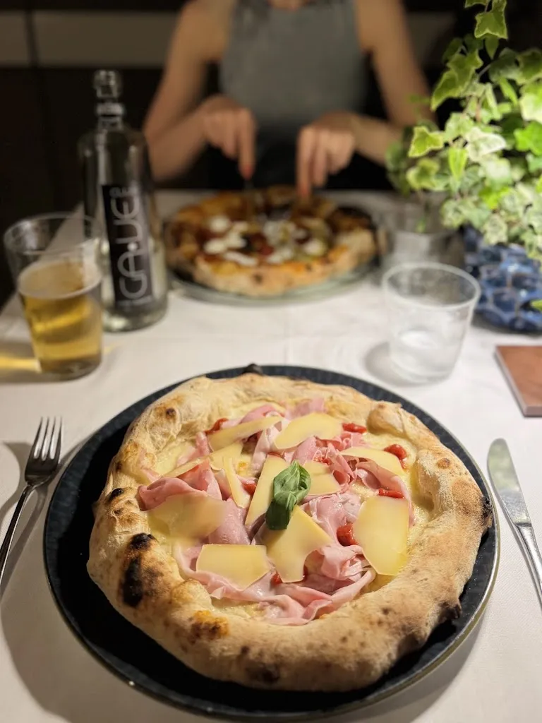 Emanuele Lupis_Al Fienile _Palazzolo_review