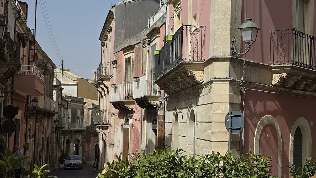 Discover Places_Sapuritu_Palazzolo Acreide_review