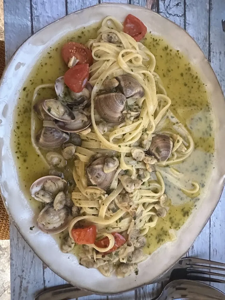 Giulia Bossi_Gastro matto_Noto_review